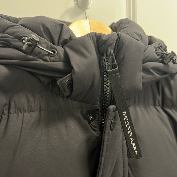 Aritzia Super Puff Vest - Picture 3 of 5